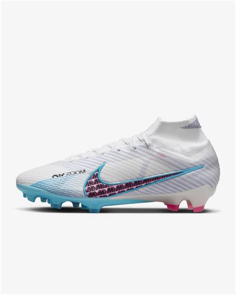 nike mercurial football cleats.